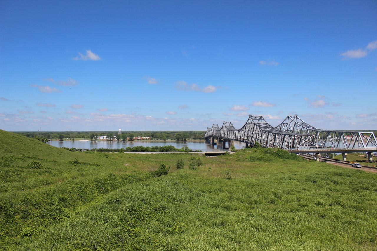 The Bridges Hotel ناتشيز، مسيسيبي المظهر الخارجي الصورة